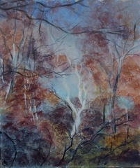 Filigranes Farbgewebe Herbstwald
